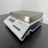Mettler Toledo NewClassic MF Digital Scale image 1